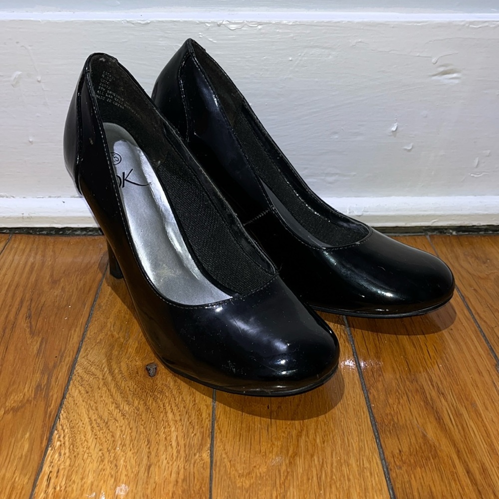 it’s OK Black Heels